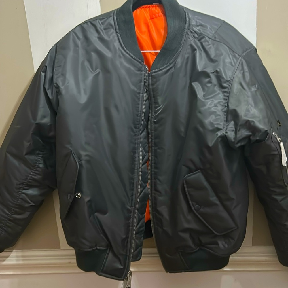 Gorgeous puffer that will for sure keep you warm!